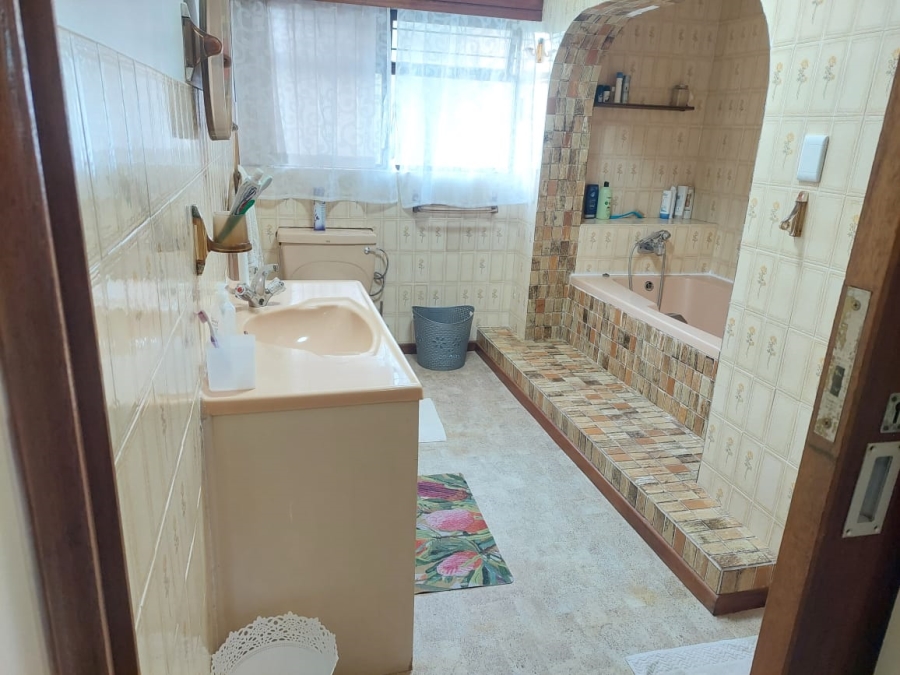 3 Bedroom Property for Sale in Hartenbos Central Western Cape